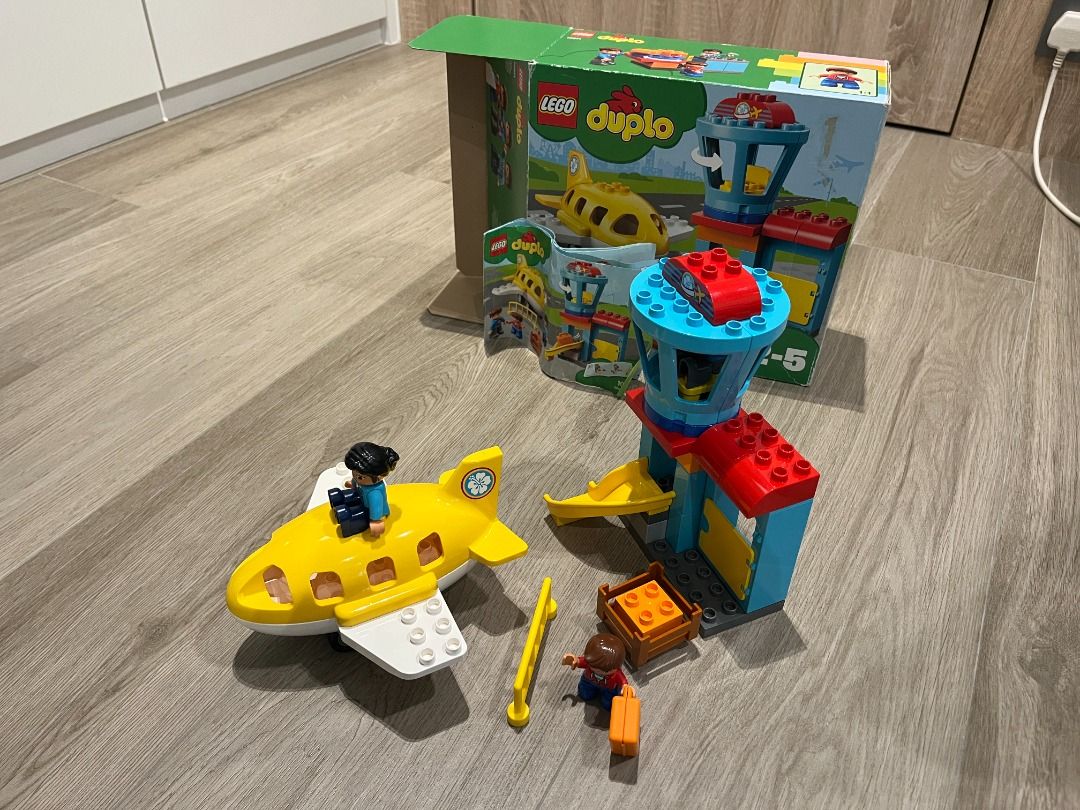 Lego duplo town 2025 airport 10871 building blocks