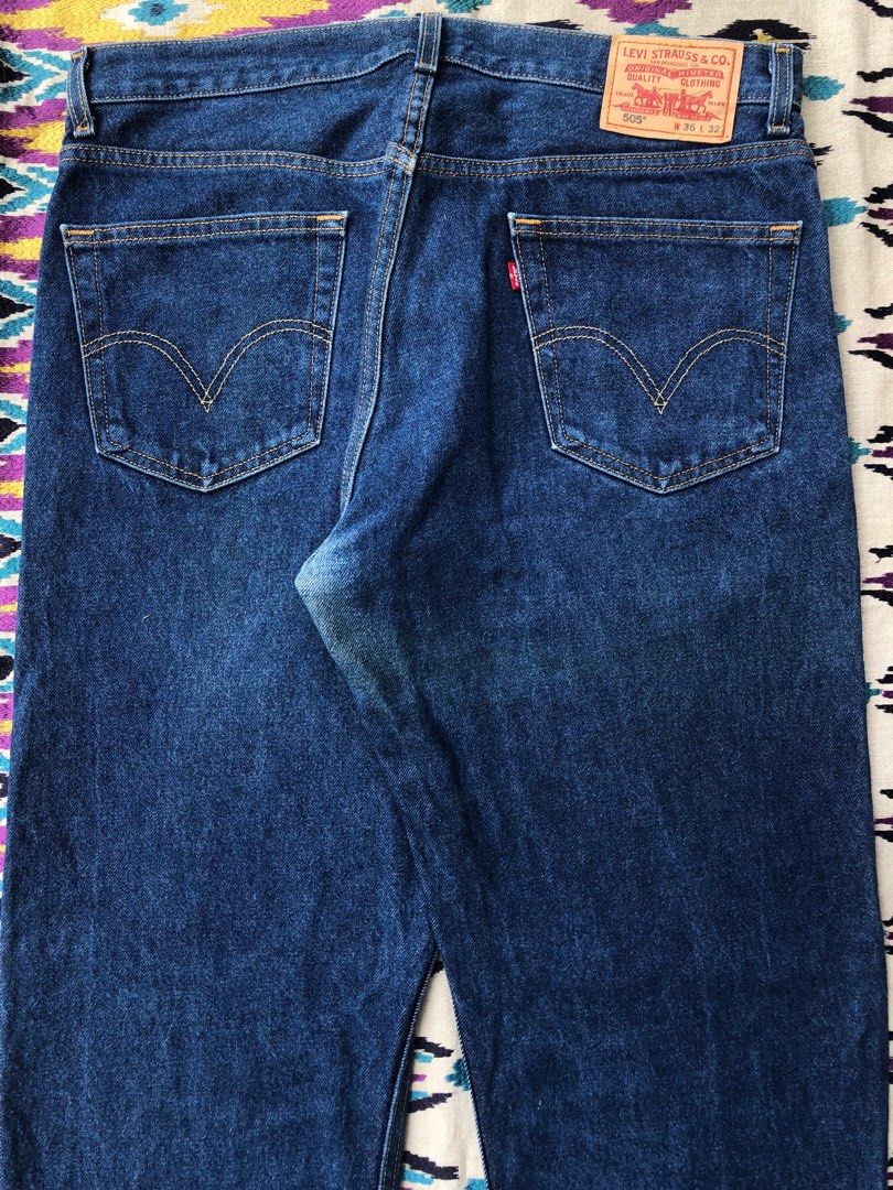 Levis 505, Fesyen Pria, Pakaian , Bawahan di Carousell