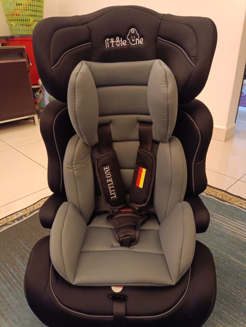 Car seat shop little one