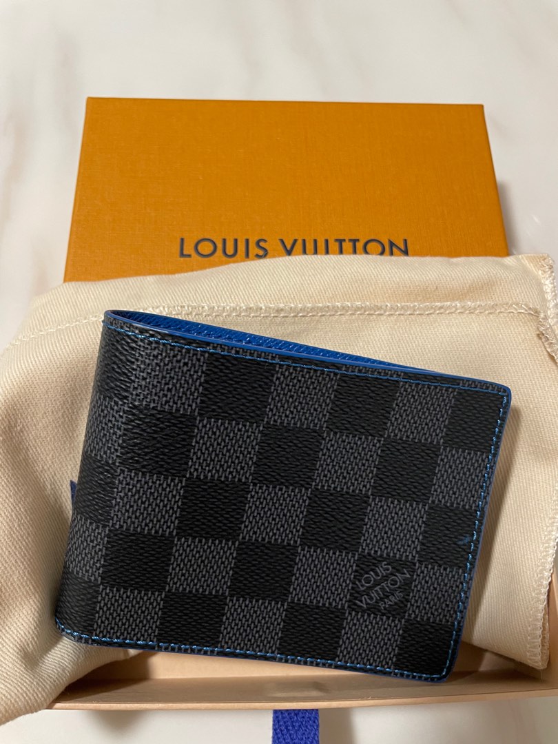 Brand New Louis Vuitton Slender Wallet, Men's Fashion, Watches &  Accessories, Wallets & Card Holders on Carousell