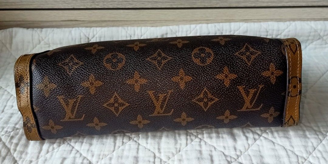Lv two tone 2025 sling