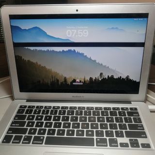 Macbook Air 13 in Early 2015 RAM 8GB macOS Sonoma
