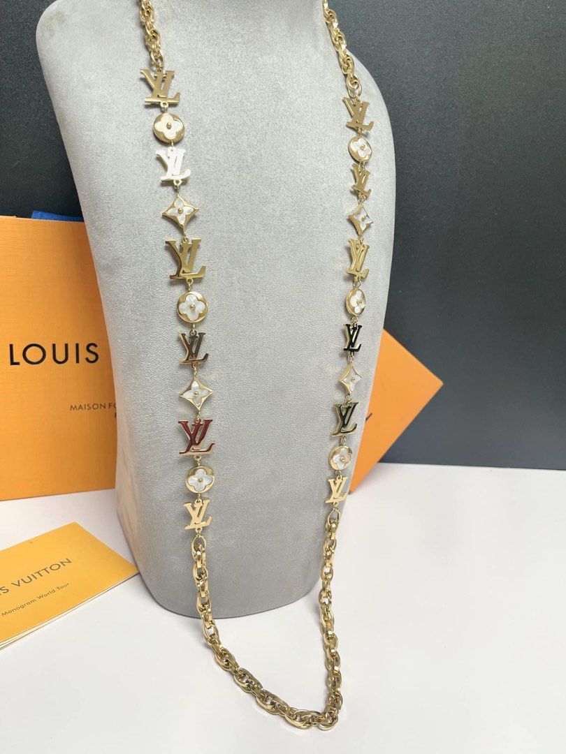 Louis Vuitton blossom mother of pearl necklace preorder, Women's Fashion,  Jewelry & Organizers, Necklaces on Carousell