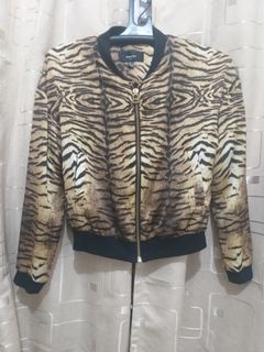 (Category: ) located in . Submitted by preloved.project. (Listing ID 1252533603, Image 1). Description: .