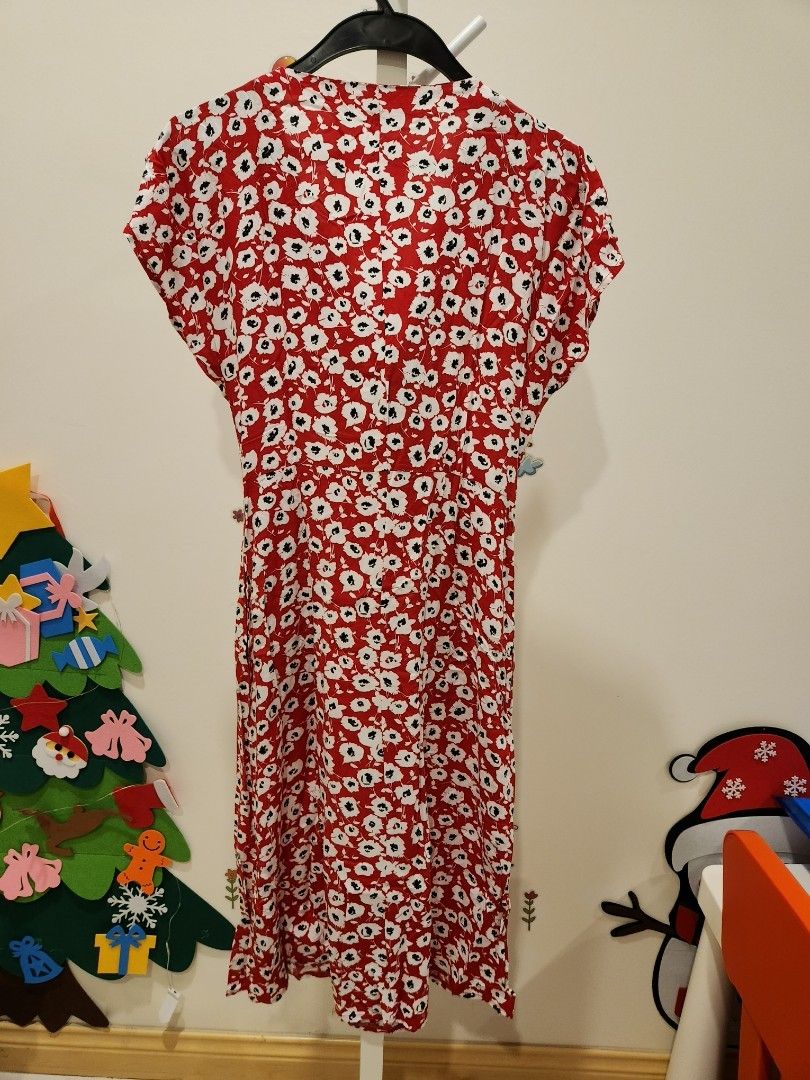 Mango Button Down Midi Dress Red Floral Size M Women s Fashion Dresses Sets Dresses on Carousell