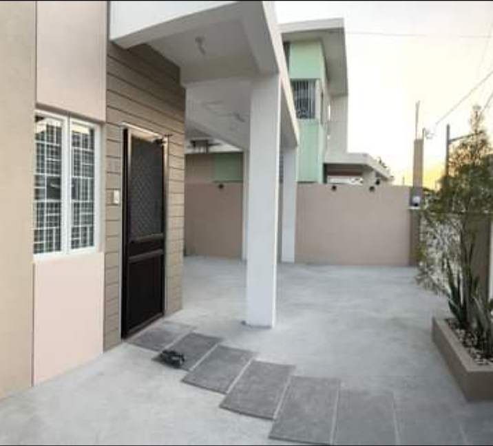 Modern Elegant 2 Storey House & Lot for SALE in Soluna Exec Village