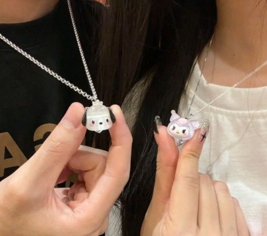 Girl necklace design top