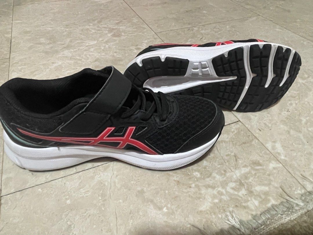 New ASICS shoes US 3
