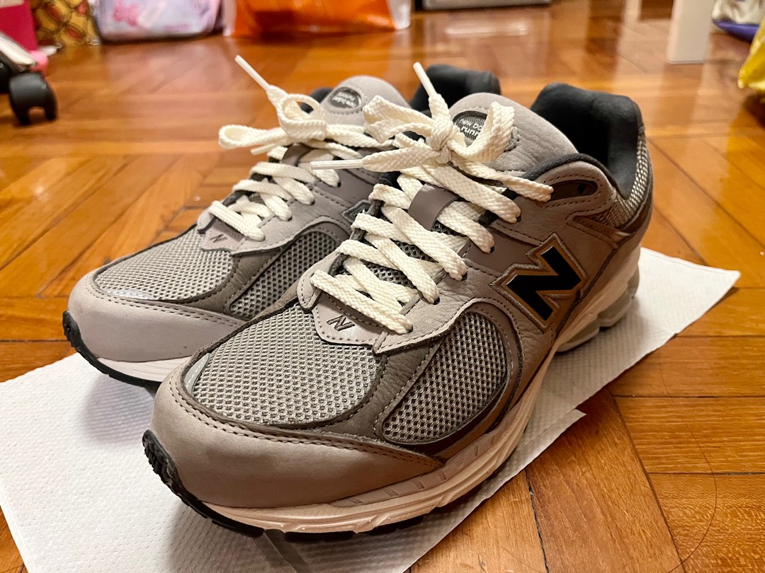 New balance M2002raw, US 9.5, 男裝, 鞋, 波鞋- Carousell