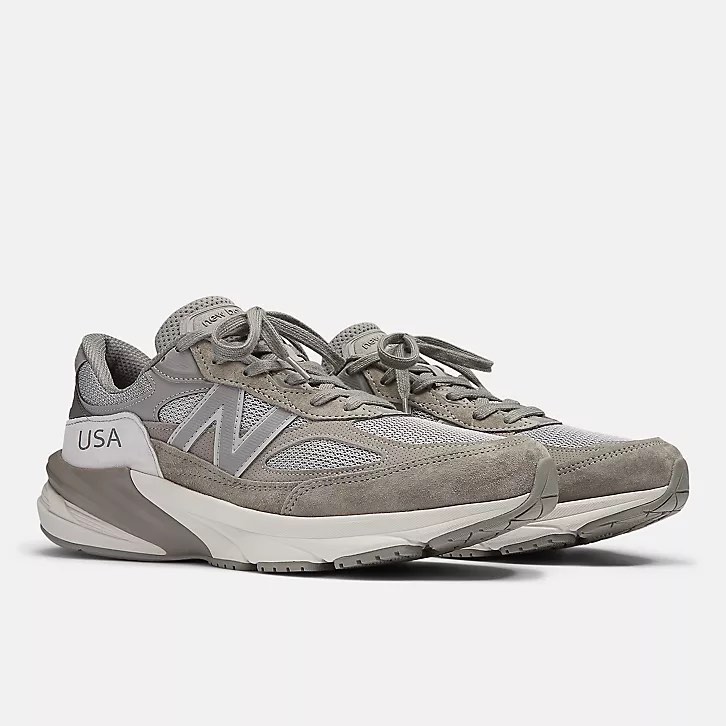 new balance x wtaps 990v6 US7, 男裝, 鞋, 波鞋- Carousell