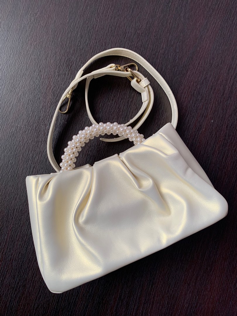 New Pearl Handbag preloved Women s Fashion Bags Wallets