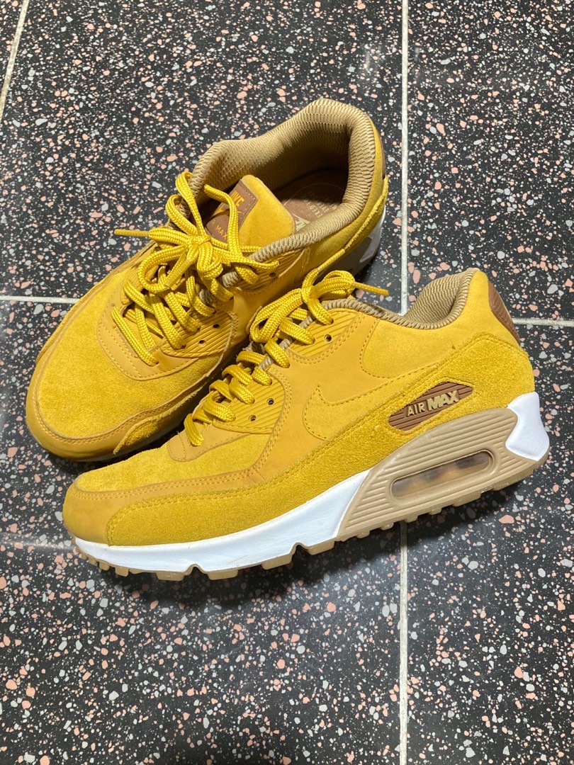 Nike Air Max 90 SE Mineral Yellow, 女裝, 鞋, 波鞋- Carousell