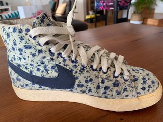 Nike Air Jordan 1 Custom - LV Print (US 9), Luxury, Sneakers & Footwear on  Carousell