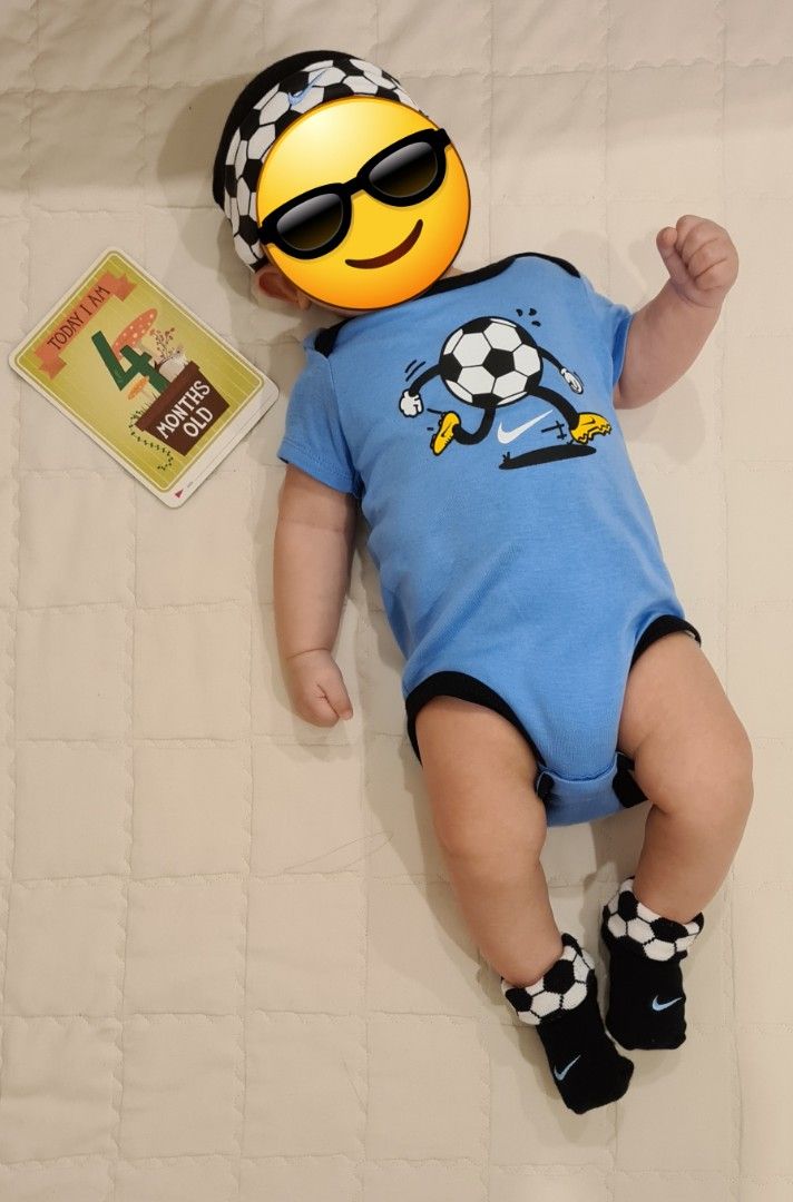 Baby nike cheap hat and socks