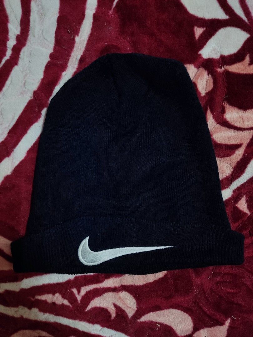 Nike Snowcap Beanie Logo Sulam Men s Fashion Watches