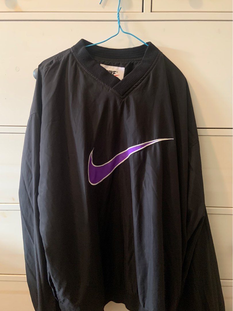 Nike thrifted sweatshirt, Women's Fashion, Tops, Longsleeves on Carousell