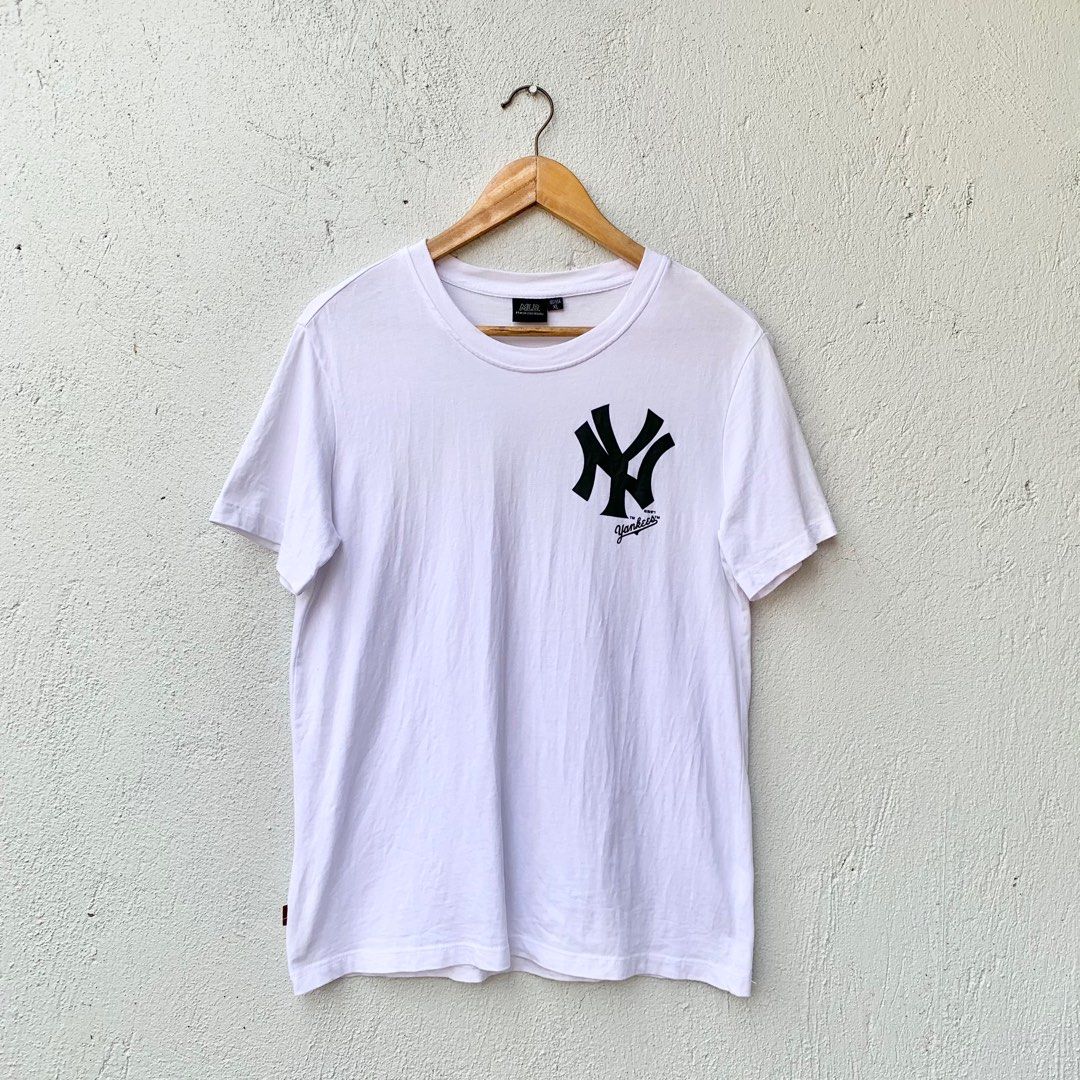 MLB NY YANKEES VINTAGE, Men's Fashion, Tops & Sets, Tshirts & Polo Shirts  on Carousell