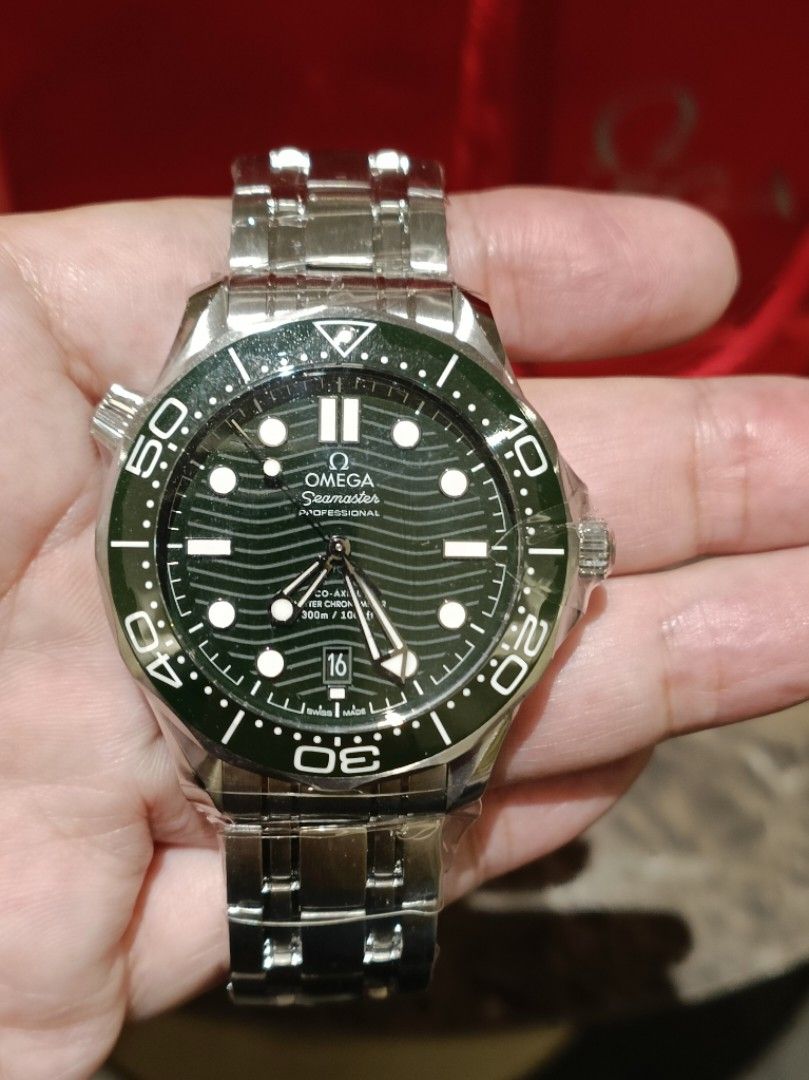 Omega Seamaster Diver 300M Green MB 42mm Luxury Watches on