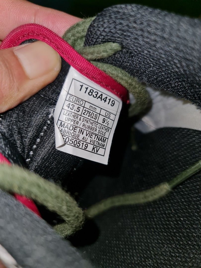ONITSUKA TIGER BIG LOGO RUNNER 9 5US 27 5CM Men s Fashion Footwear onitsuka-tiger-big-logo-runner-9-5us-27-5cm-men-s-fashion-footwear
