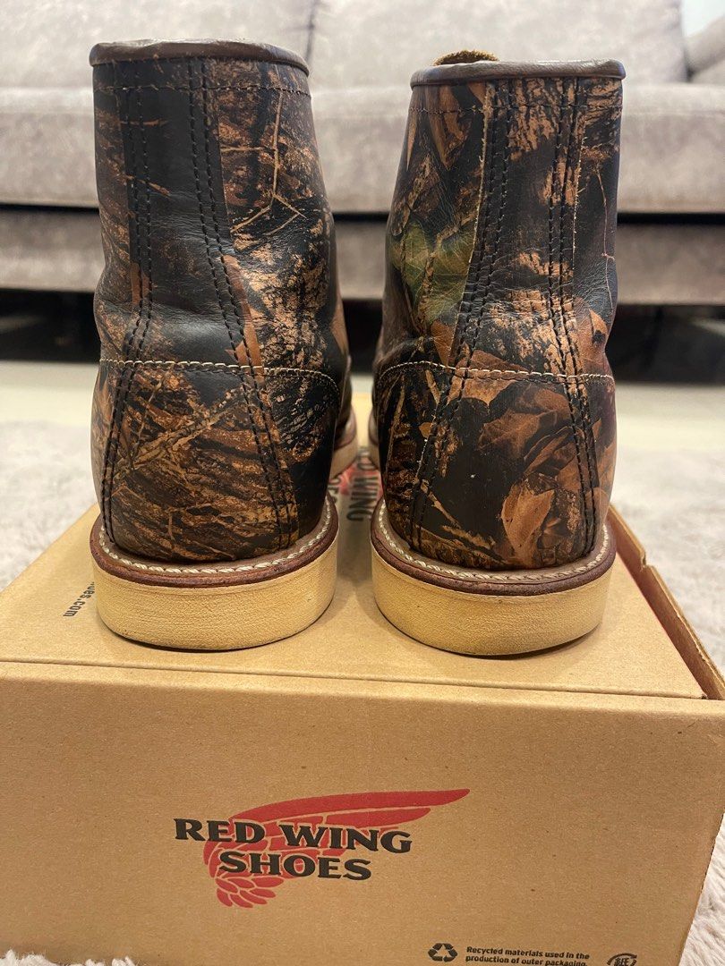 Red best sale wing 8884