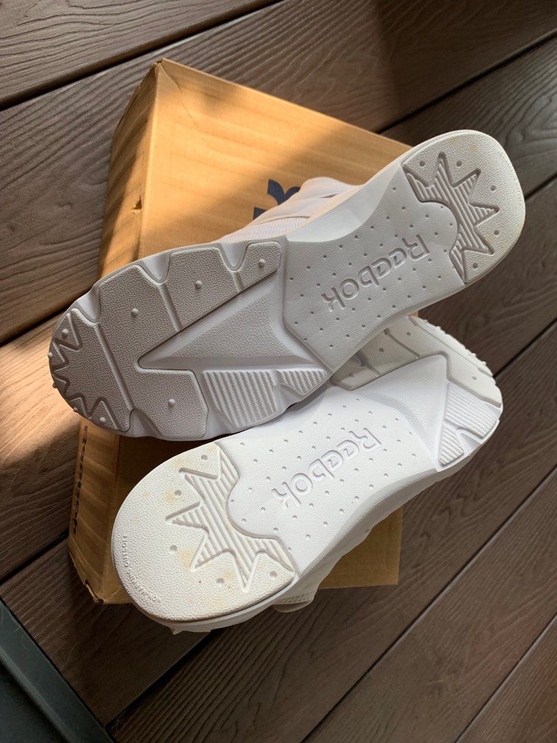Reebok classic slip clearance on