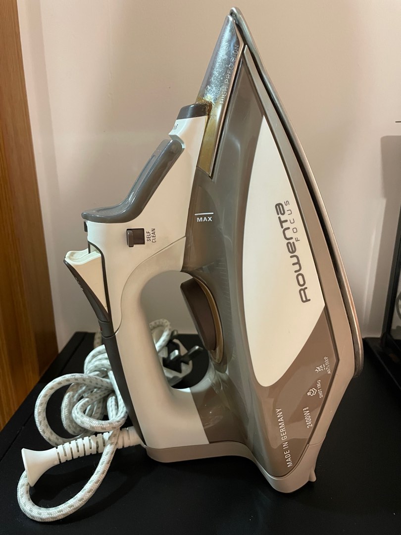 Rowenta Iron, TV & Home Appliances, Irons & Steamers on Carousell