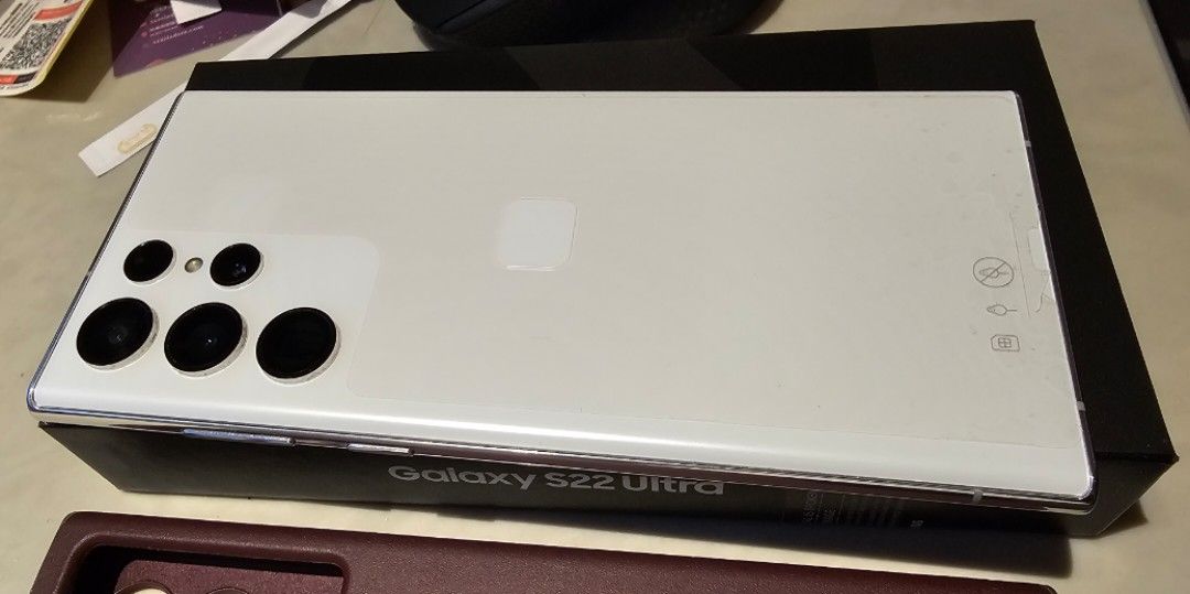 Galaxy S22 Ultra SM-S9080 香港版 (DualSim)-