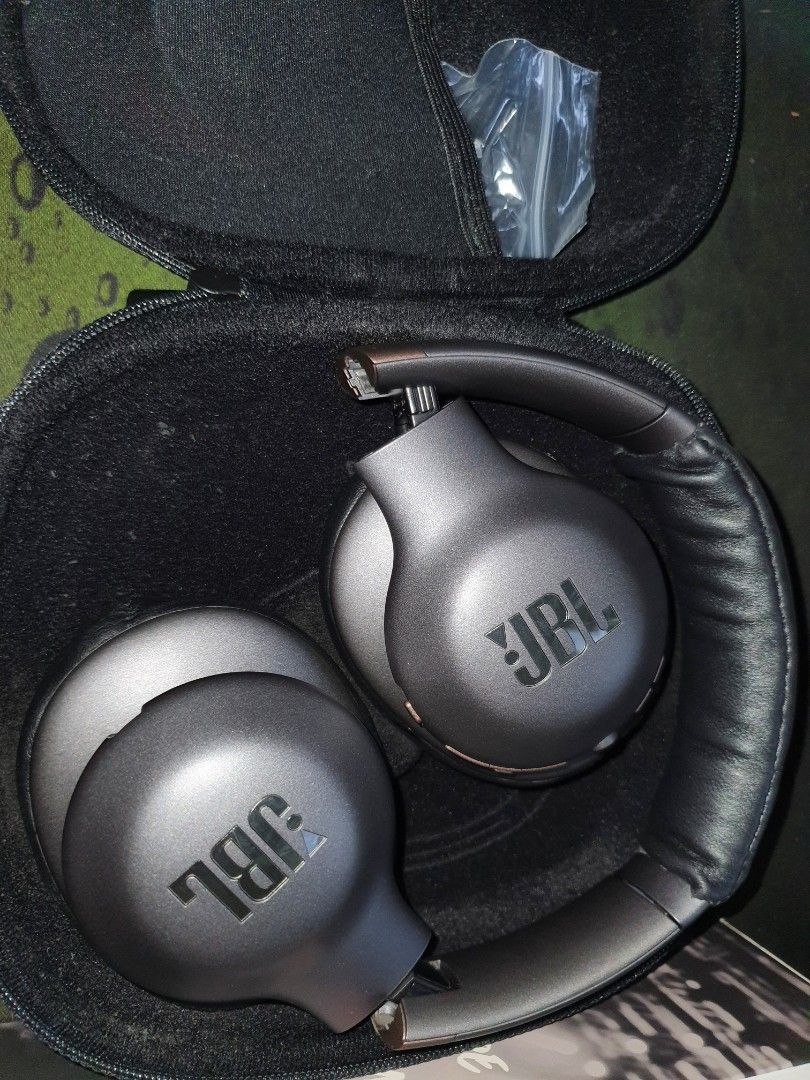 Sheepskin Mod JBL Everest Elite 710GA Over Ear Headphones Gunmetal Grey