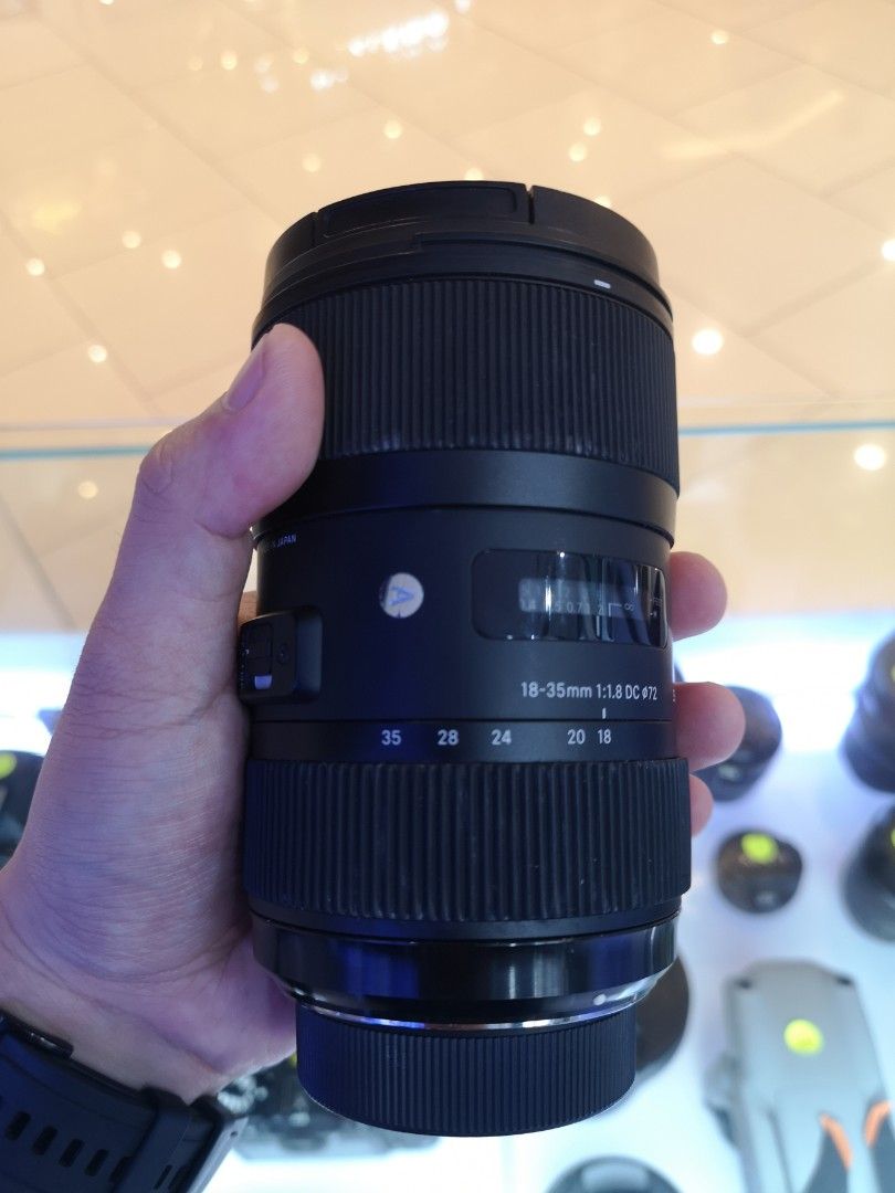 Sigma Nikon DX 1835mm F1.8, Photography, Lens & Kits on Carousell