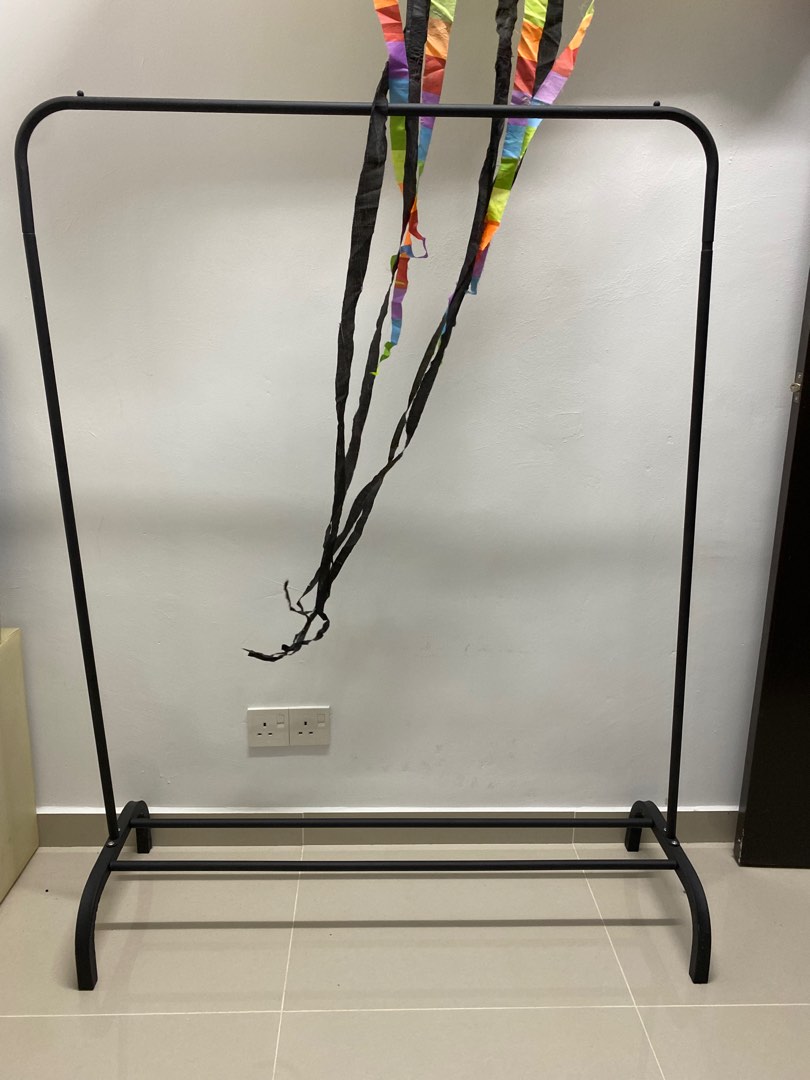 Single Pole Cloth Hanging Rack Tempat Sangkut/Sidai Baju, Furniture