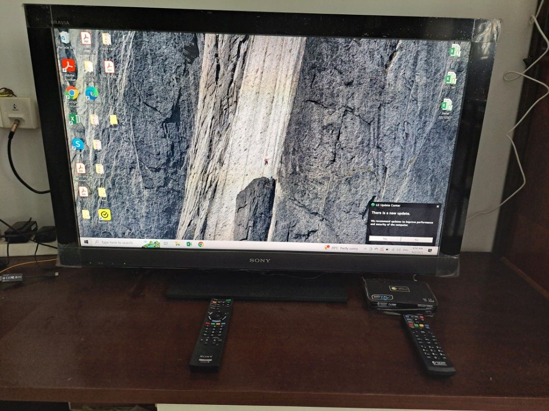 Sony LCD TV 40" 40 inch 40in. Model KDL40EX400. Bravia 1920x1080 1080p