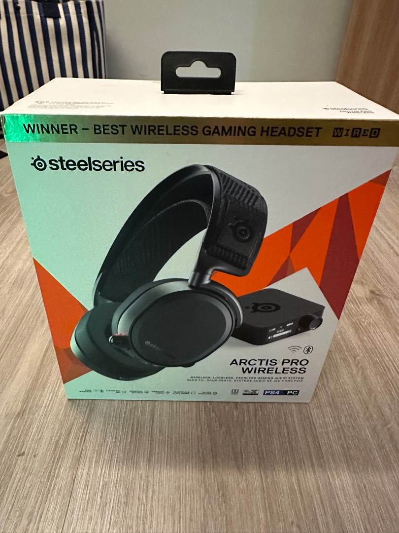 Steelseries arctis pro wireless box 2025