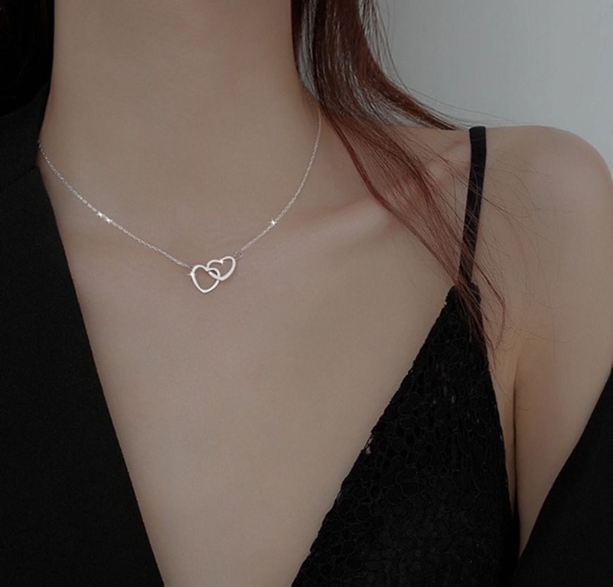 Friendship necklaces that connect top