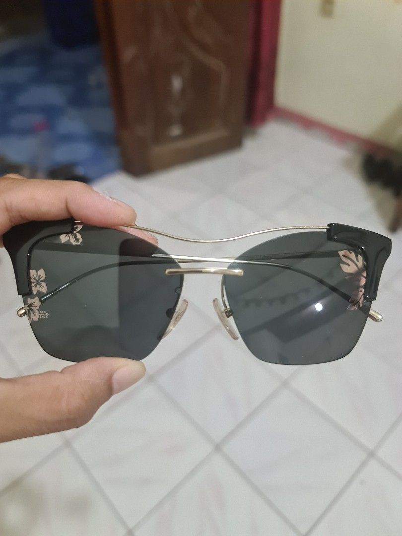 Prada hibiscus discount 57mm butterfly sunglasses