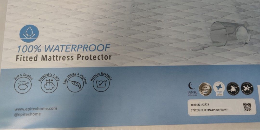 Super single Mattress protector (Category: Bedding & Towels) located in Singapore. Submitted by mshoe (Listing ID 1252399708, Image 2). Description: new. never used never wash super single size 100% waterproof bought and realize it is not the material I want..