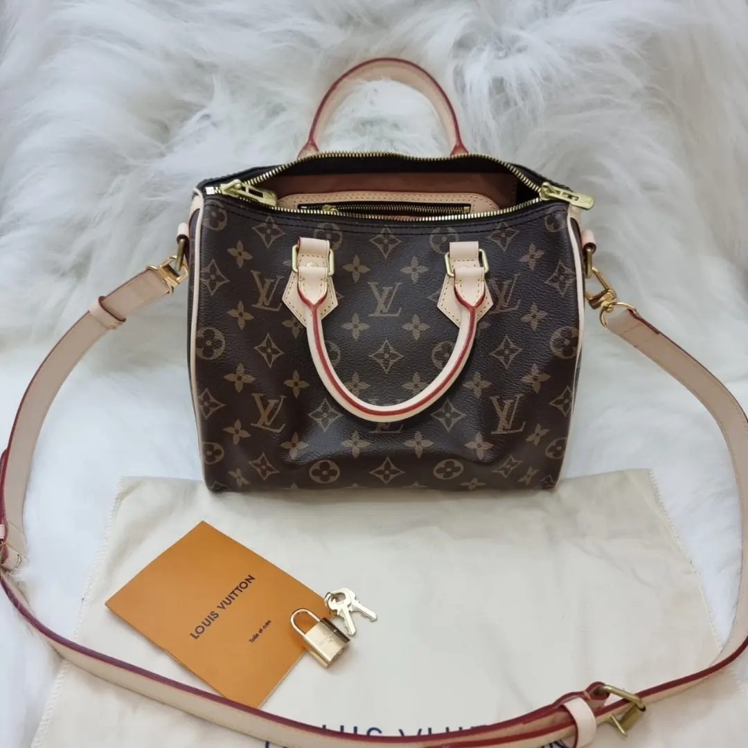 Louis Vuitton banana bag, Barang Mewah, Tas & Dompet di Carousell