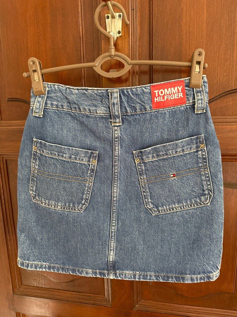 Tommy hilfiger hotsell denim skirt vintage