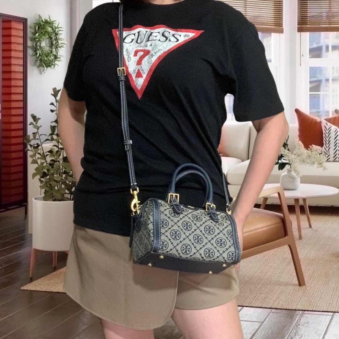 Tory burch doctors bag 2025