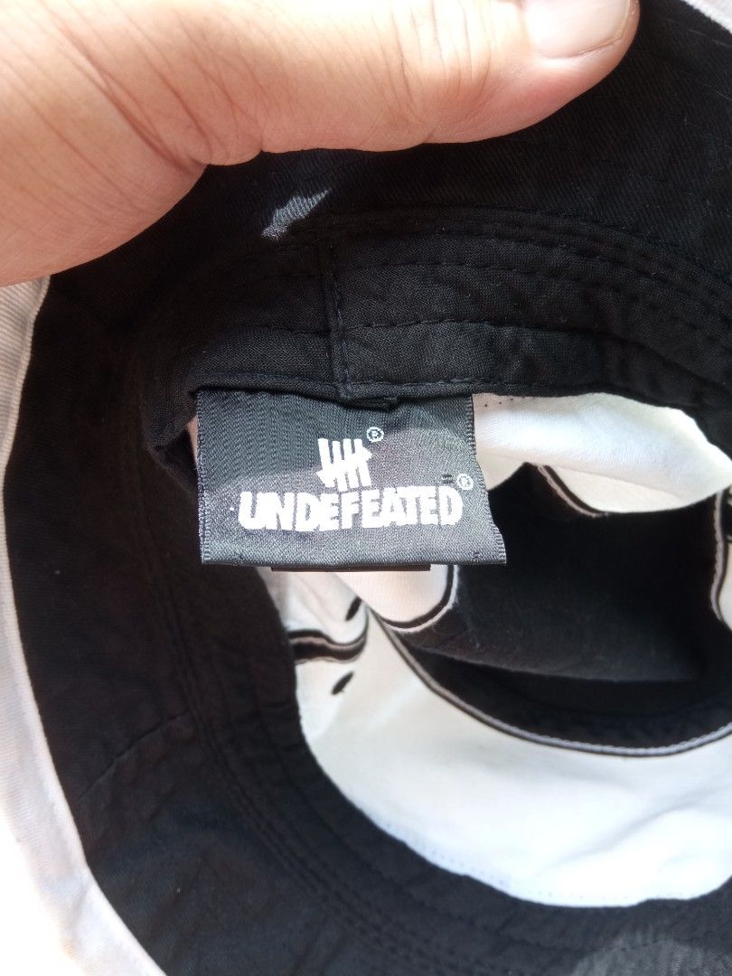 Undefeated Bucket Hat, Men's Fashion, Watches & Accessories, Cap & Hats on  Carousell