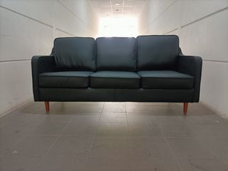 STAR BUY - PET FRIENDLY VALENTE DESIGNS 3 Seater Sofa in MATT BLACK LEATHAIRE