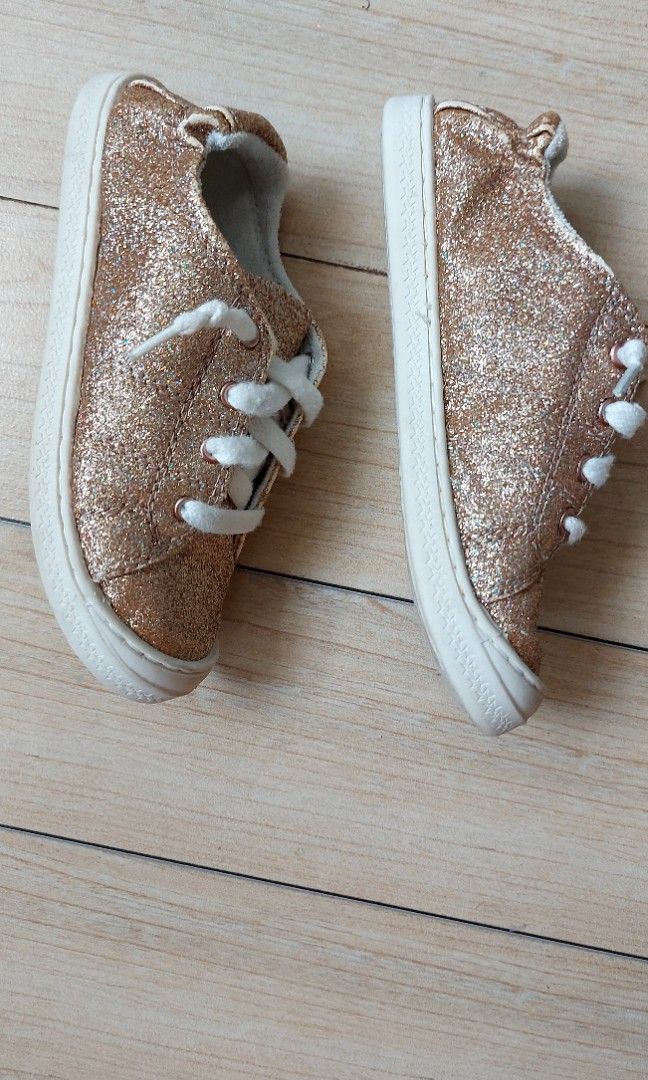 Wonder nation rubber store shoes