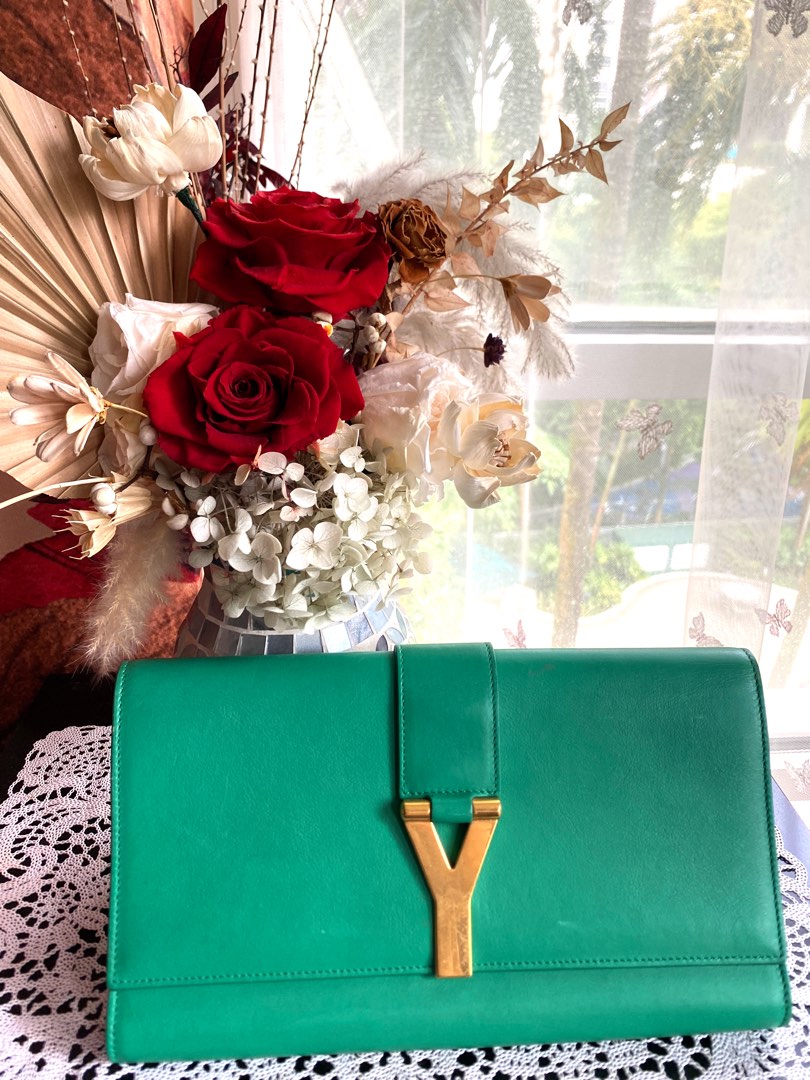 Ysl shop green clutch