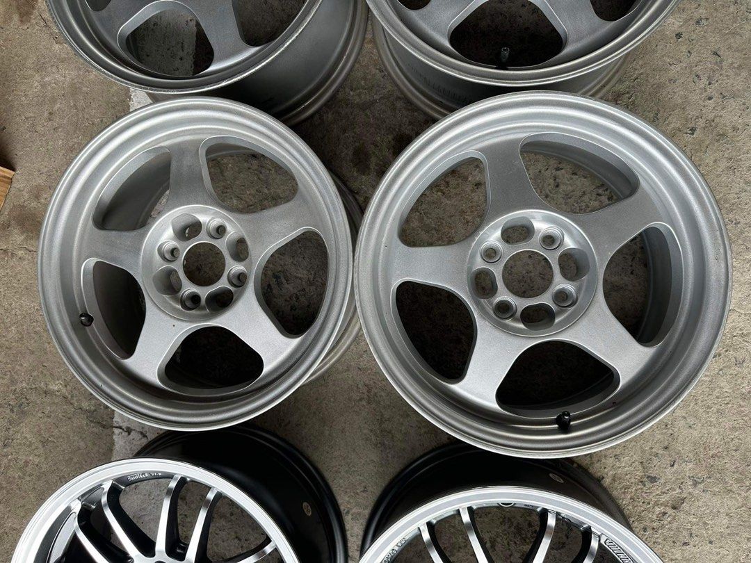15” Evo Spoon Silver mags 4Holes pcd 100 code 5579 Bnew (Category: Mags and Tires) located in Quezon City. Submitted by mindanaotyrehaus (Listing ID 1255807538, Image 2). Description: 4pcs. 15” Evo Spoon Regamaster code 5579 Silver color Bnew magwheels 4 Holes pcd 100 x7 width/ offset 35 sold as set 4pcs. for 15,500 pesos mags only ON SALE! * price may change without prior notice * fix price * Cash transaction/ GCash or BDO Online Transfer only F