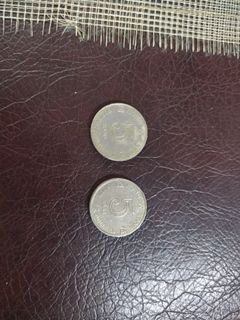 1980及81年香港5元硬幣共兩枚。五元平郵