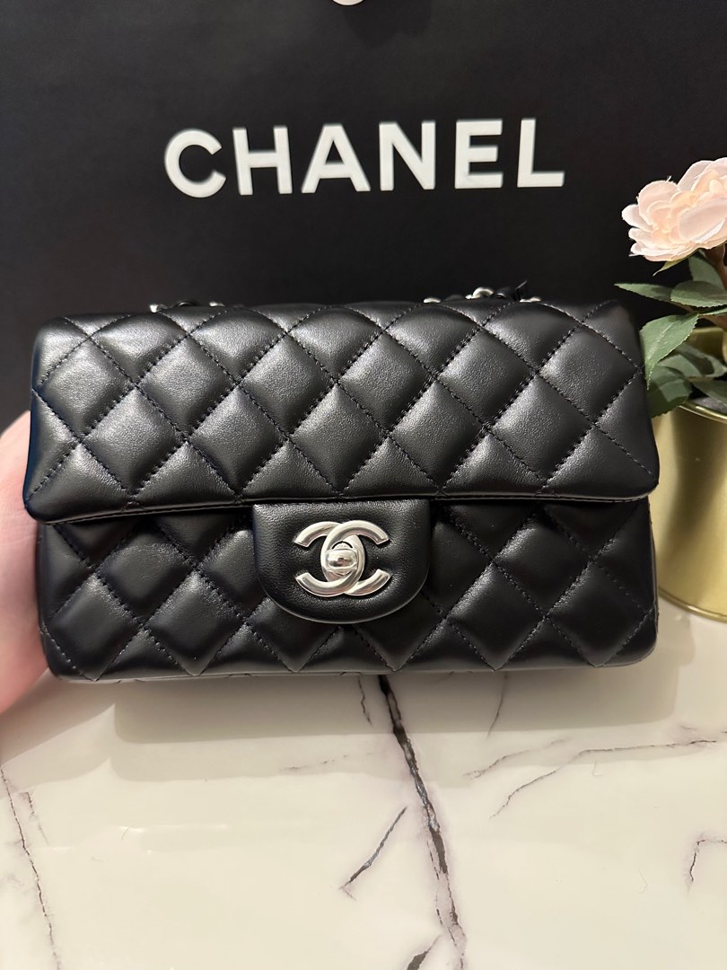 HANDBAG REVIEW  Chanel Classic Square Mini vs. Chanel Reissue