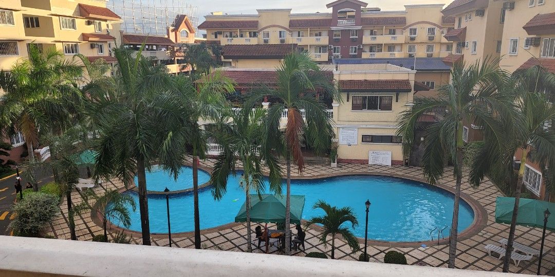 2BR condo unit at Vista de Lago beside Vista Mall Taguig, Property, For