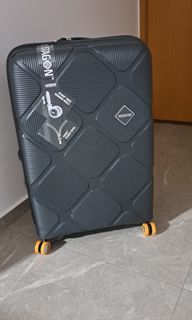30" XL American Tourister Luggage - Instagon Spinner