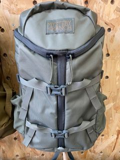 全新｜神秘農場 Gallagator 19L mystery ranch 綠灰 高雄 背包 健行 登山包 