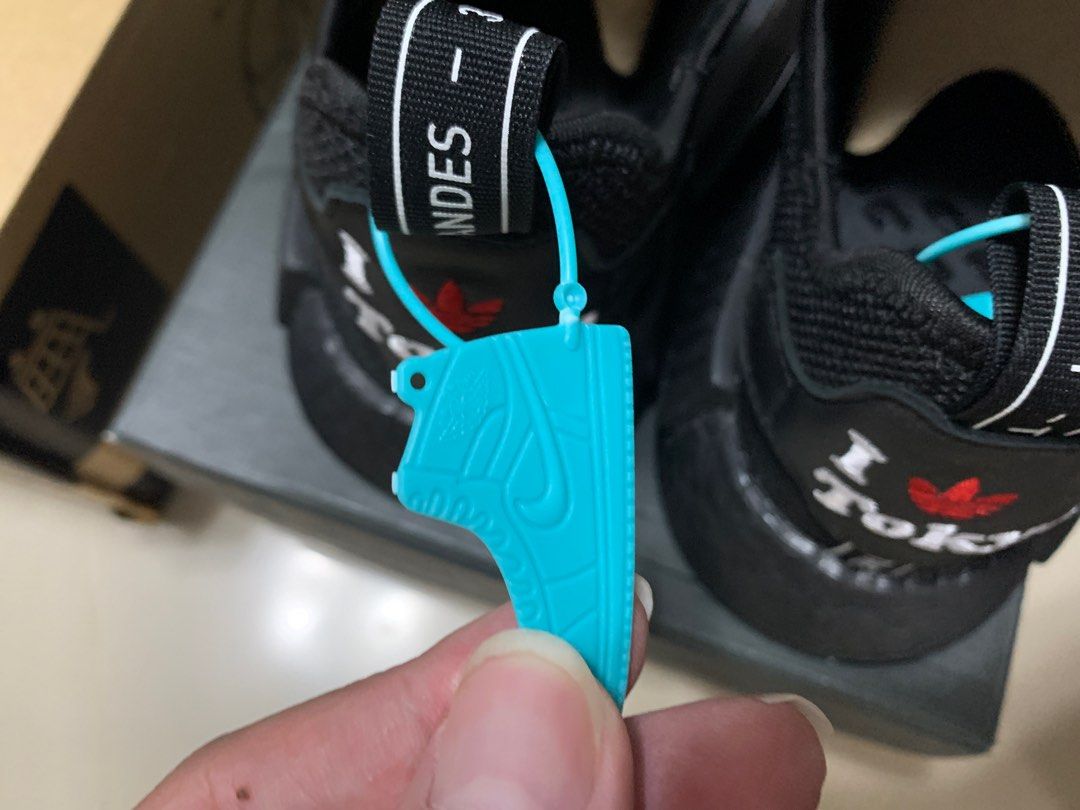 ADIDAS ORIGINALS NMD R1 BOOST H67746