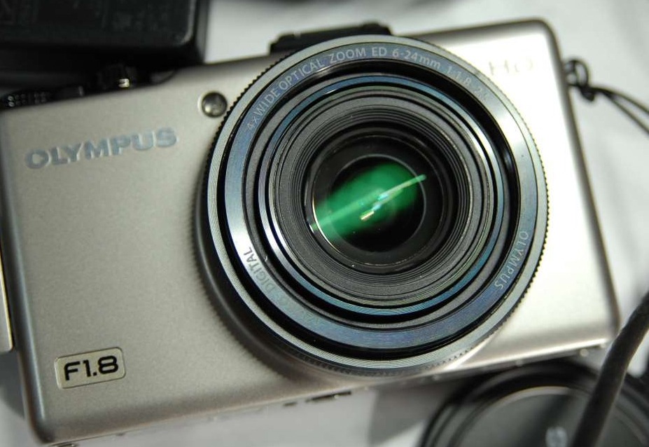 二手保固七日 OLYMPUS XZ1 大光圈相機 輸給W810 W610 W710 S100 S95 P310, 相機攝影, 相機在旋轉拍賣